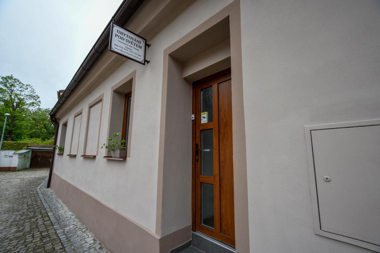 Ubytovani Pod Svetem-Apartman Trebon Exterior photo